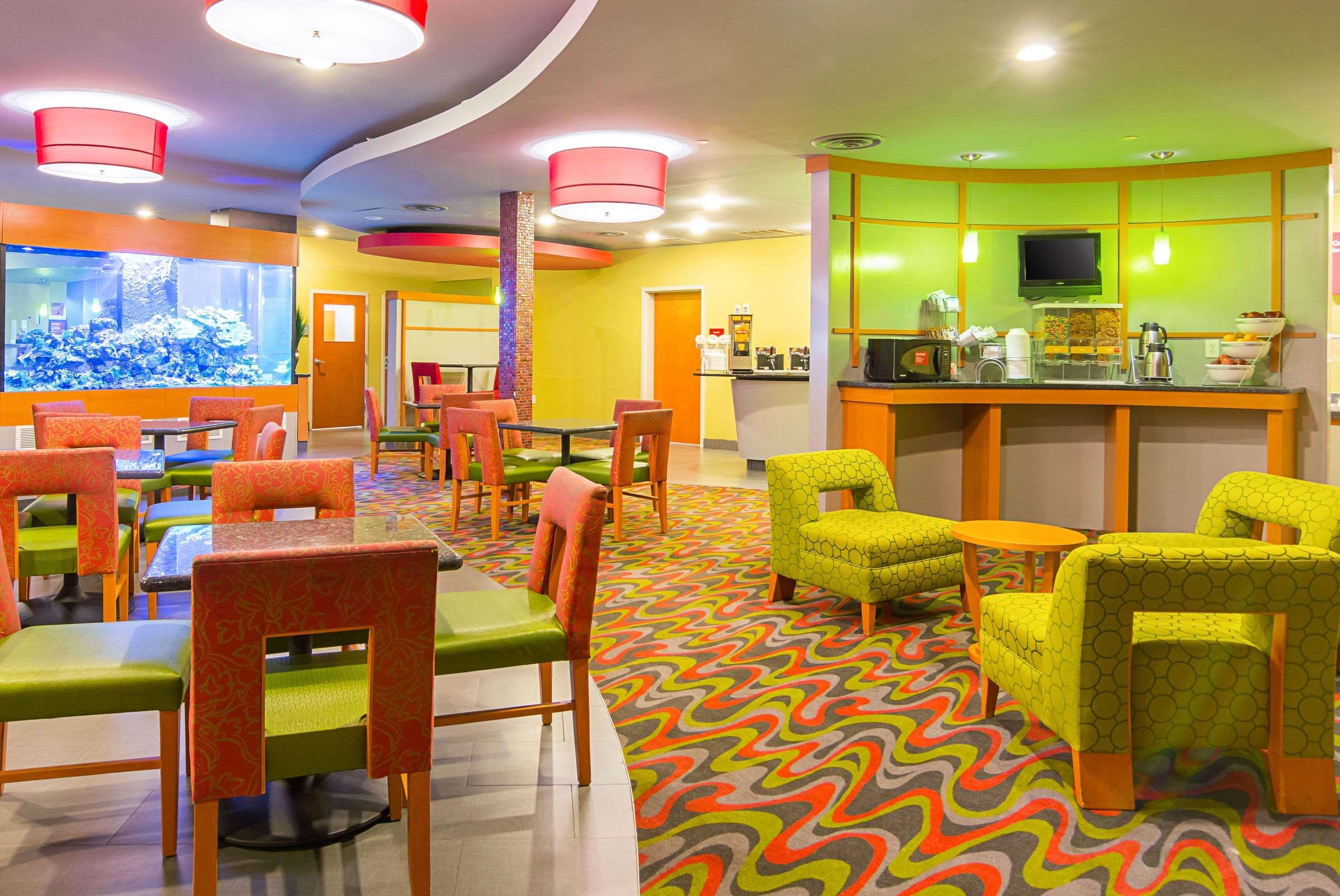 Comfort Suites At Virginia Center Commons Glen Allen Exteriör bild