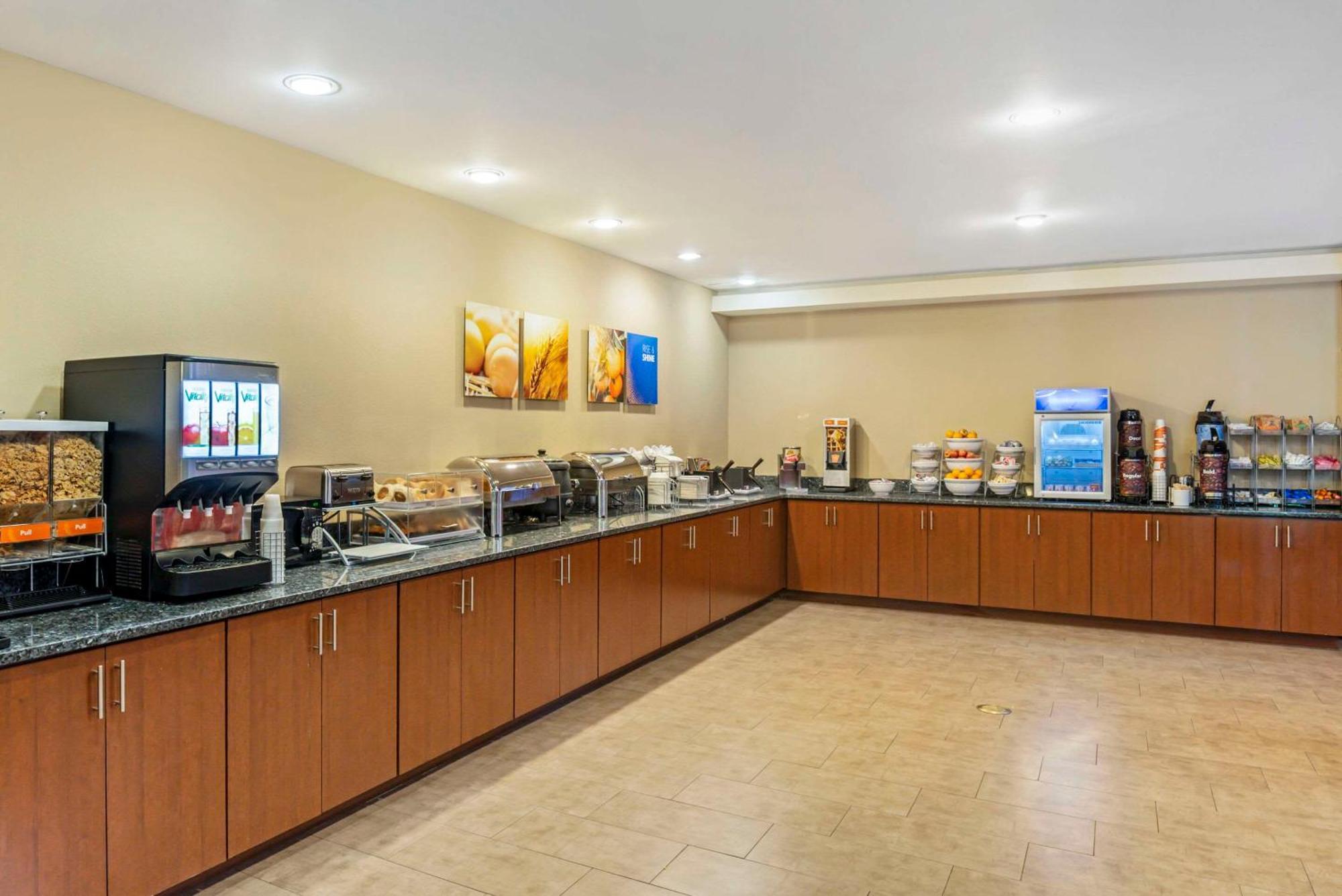 Comfort Suites At Virginia Center Commons Glen Allen Exteriör bild