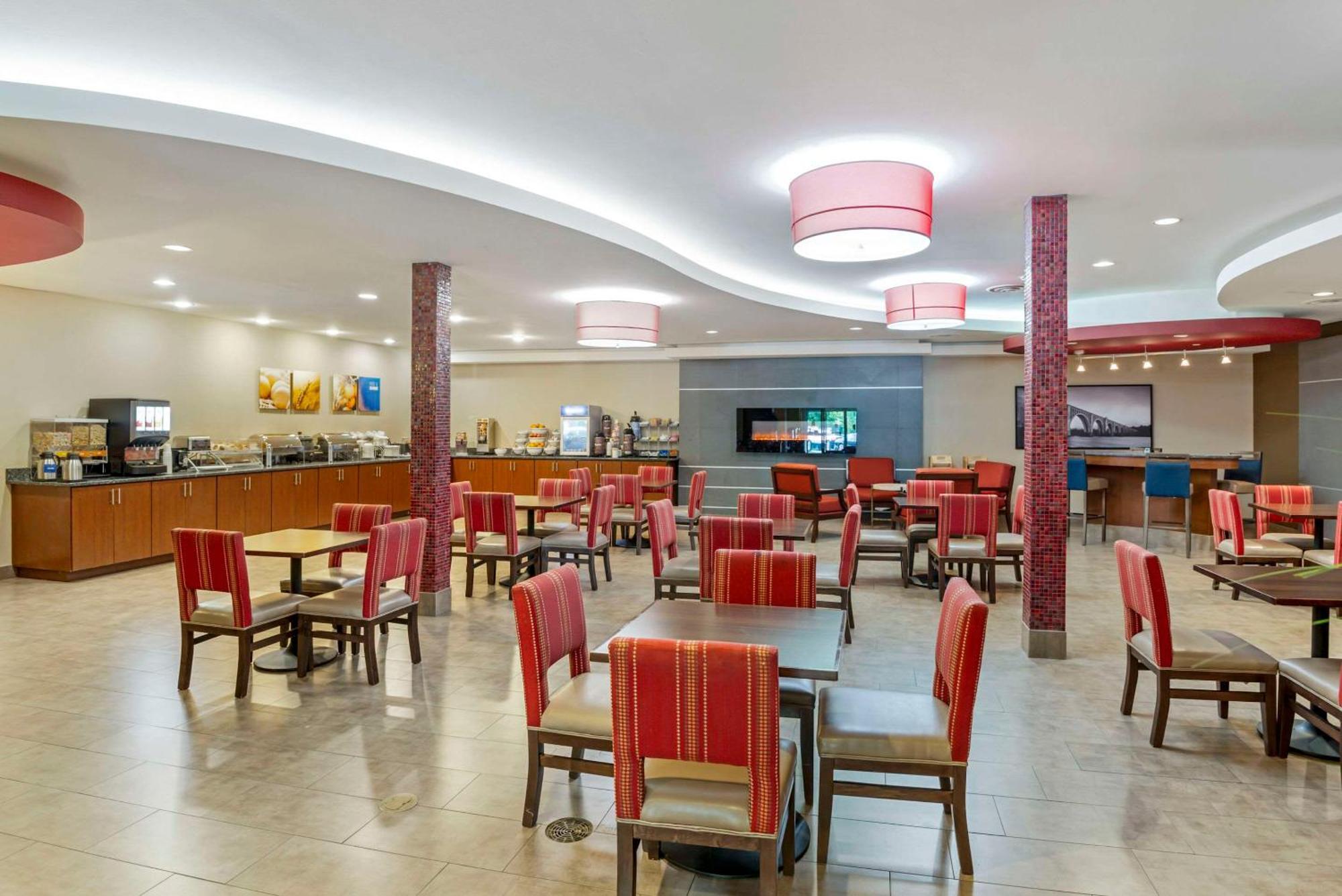 Comfort Suites At Virginia Center Commons Glen Allen Exteriör bild
